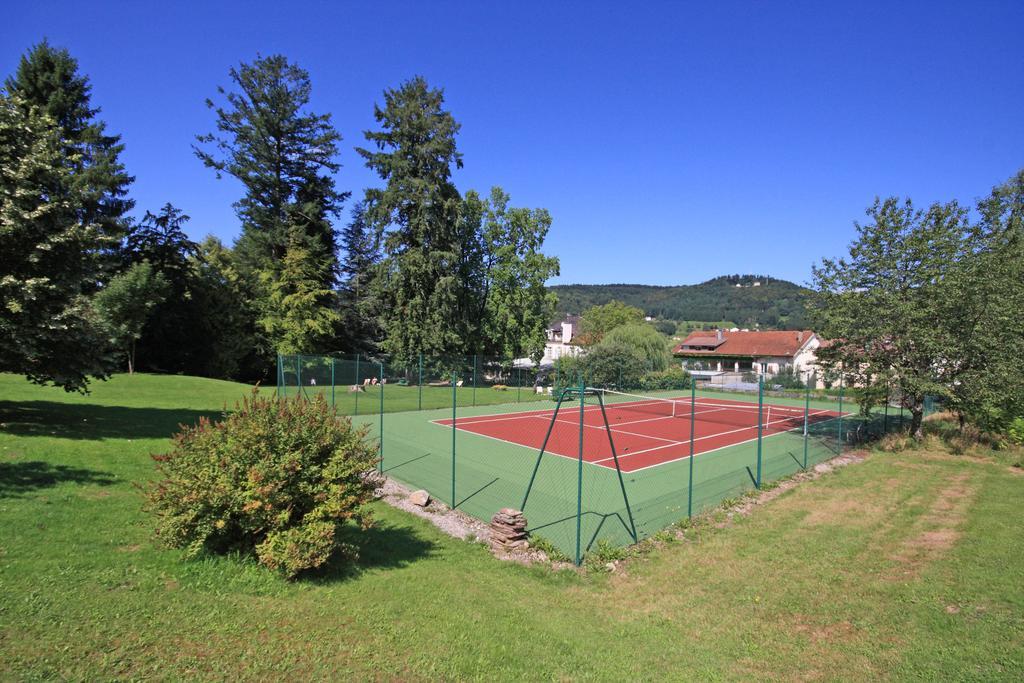 Logis La Residence Le Val-dʼAjol 외부 사진